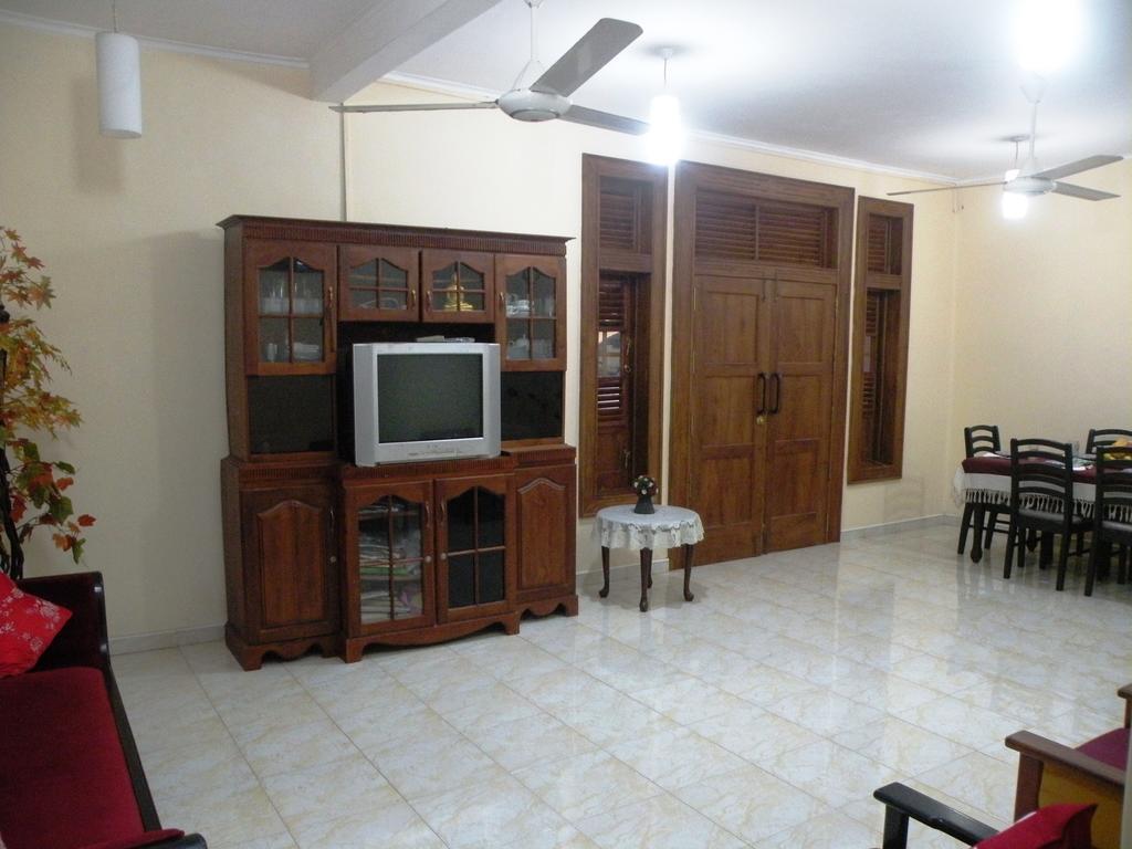 Henderson Airport Residence Negombo Exteriör bild