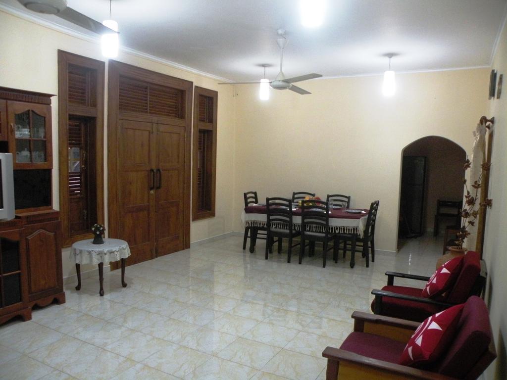 Henderson Airport Residence Negombo Exteriör bild