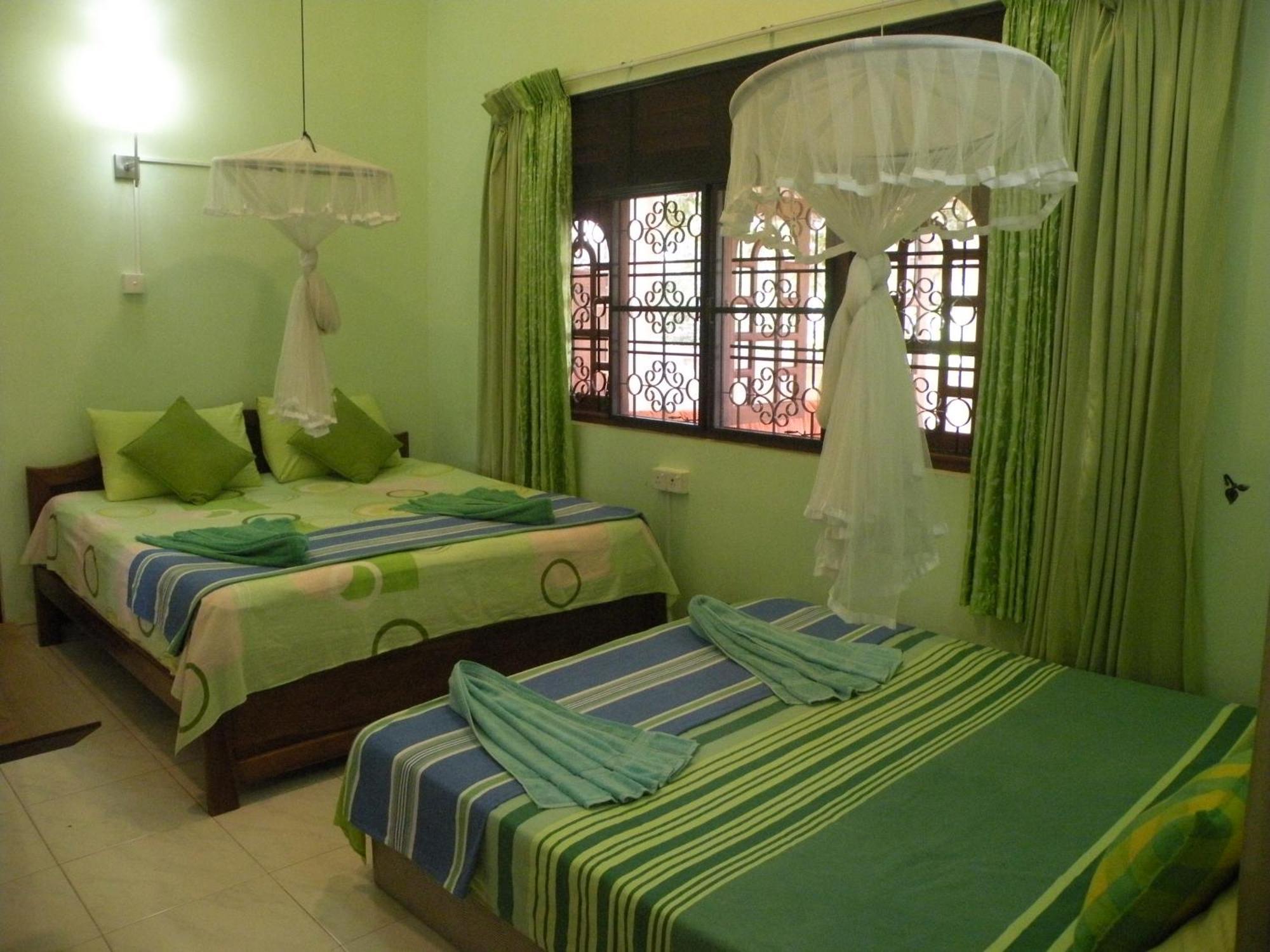Henderson Airport Residence Negombo Rum bild