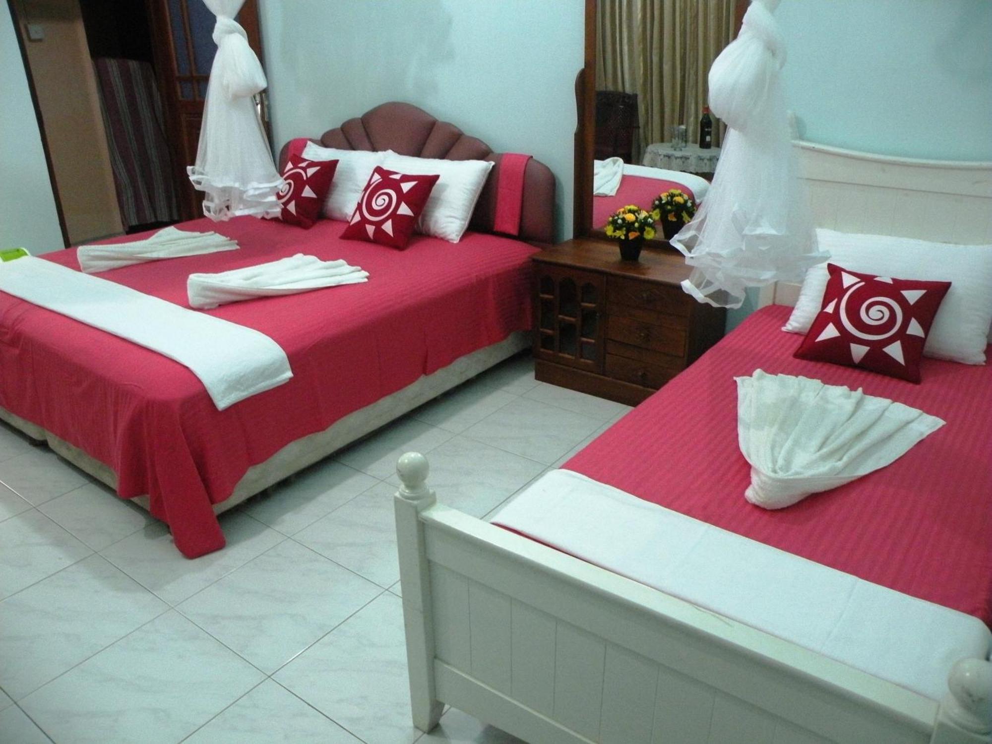 Henderson Airport Residence Negombo Rum bild