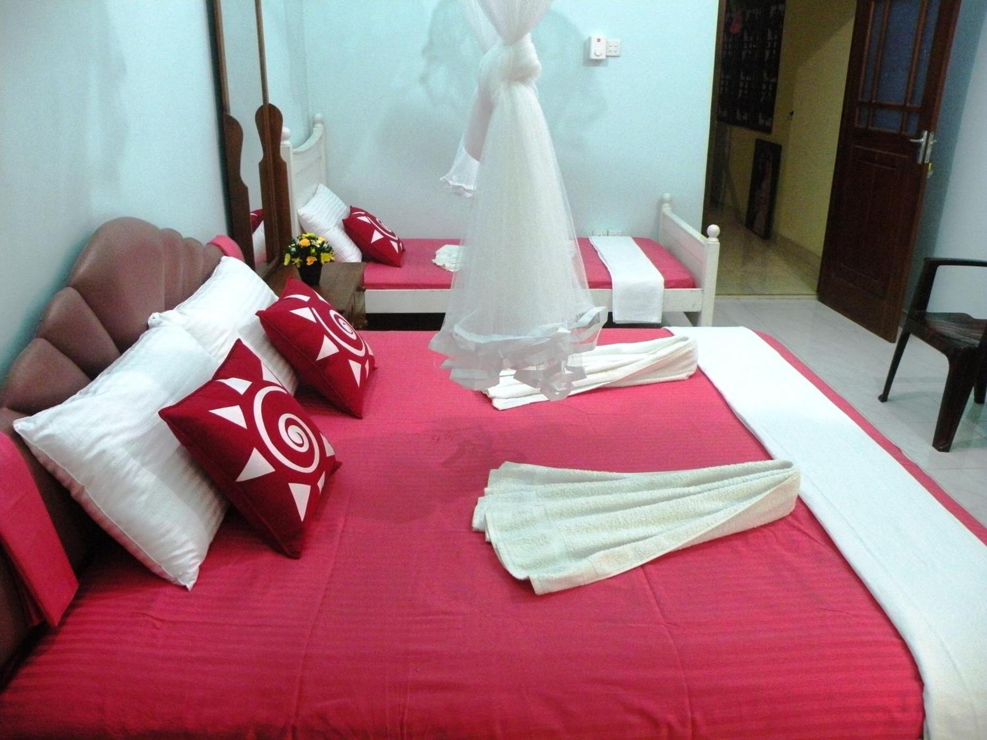Henderson Airport Residence Negombo Rum bild