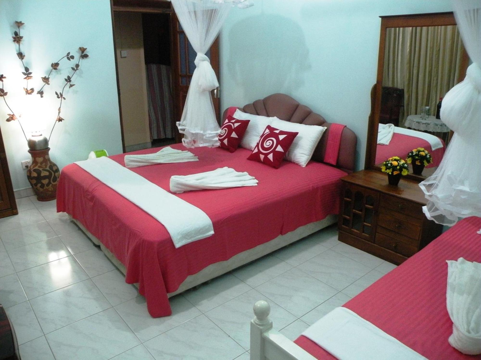 Henderson Airport Residence Negombo Rum bild