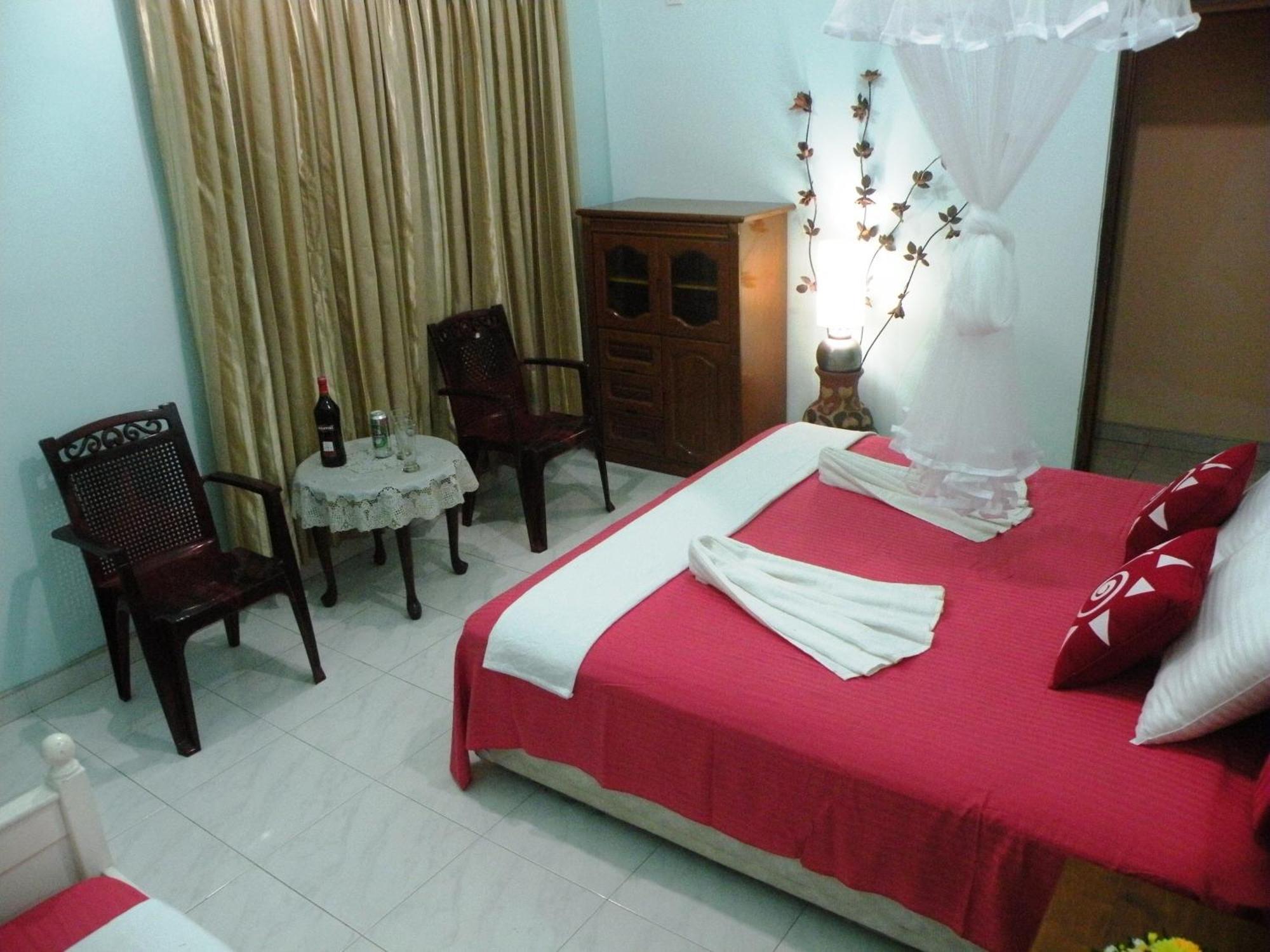 Henderson Airport Residence Negombo Rum bild