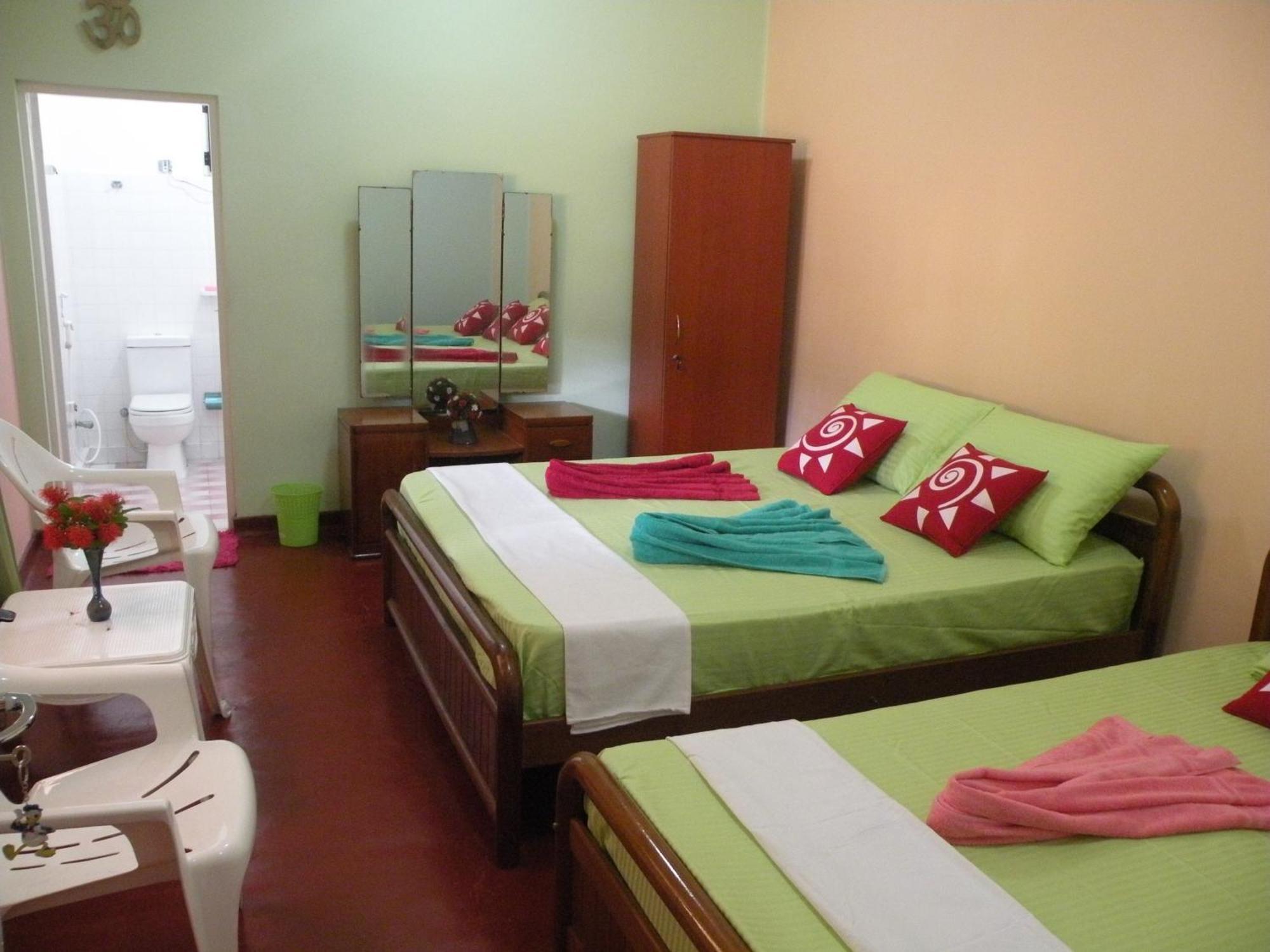 Henderson Airport Residence Negombo Rum bild