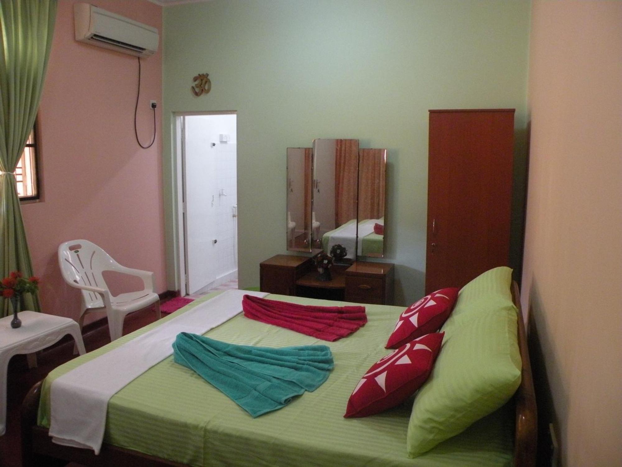 Henderson Airport Residence Negombo Rum bild