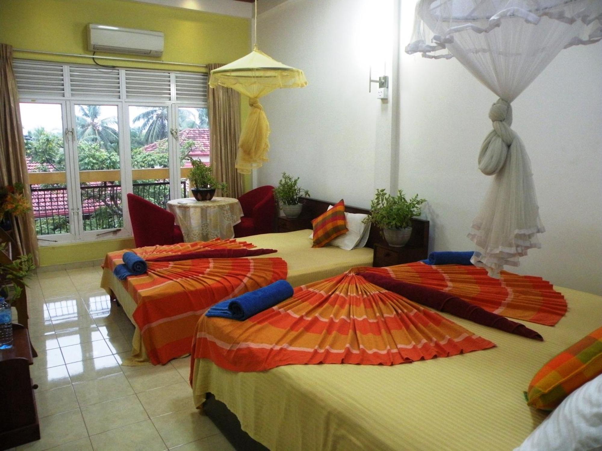 Henderson Airport Residence Negombo Rum bild