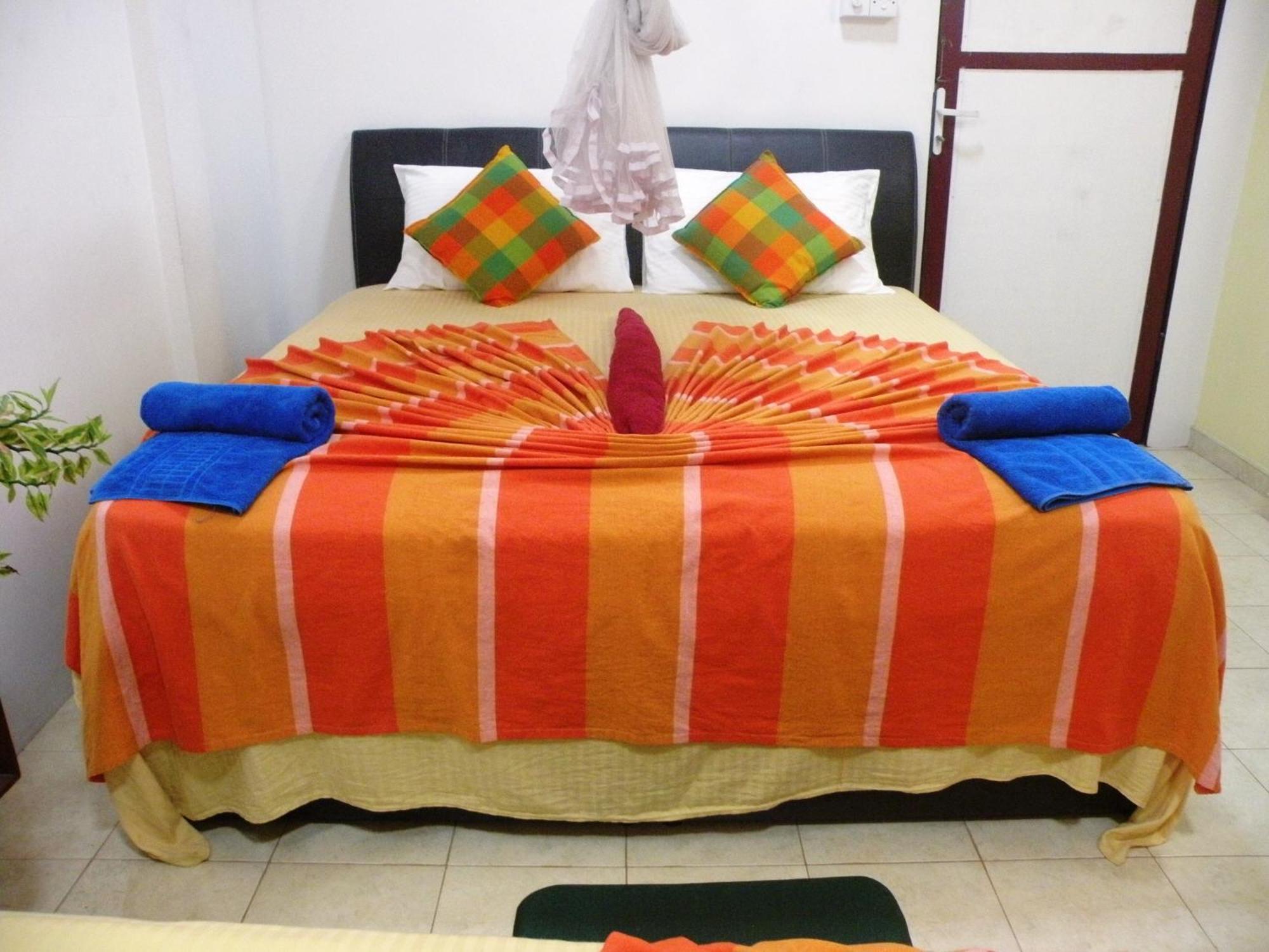 Henderson Airport Residence Negombo Rum bild