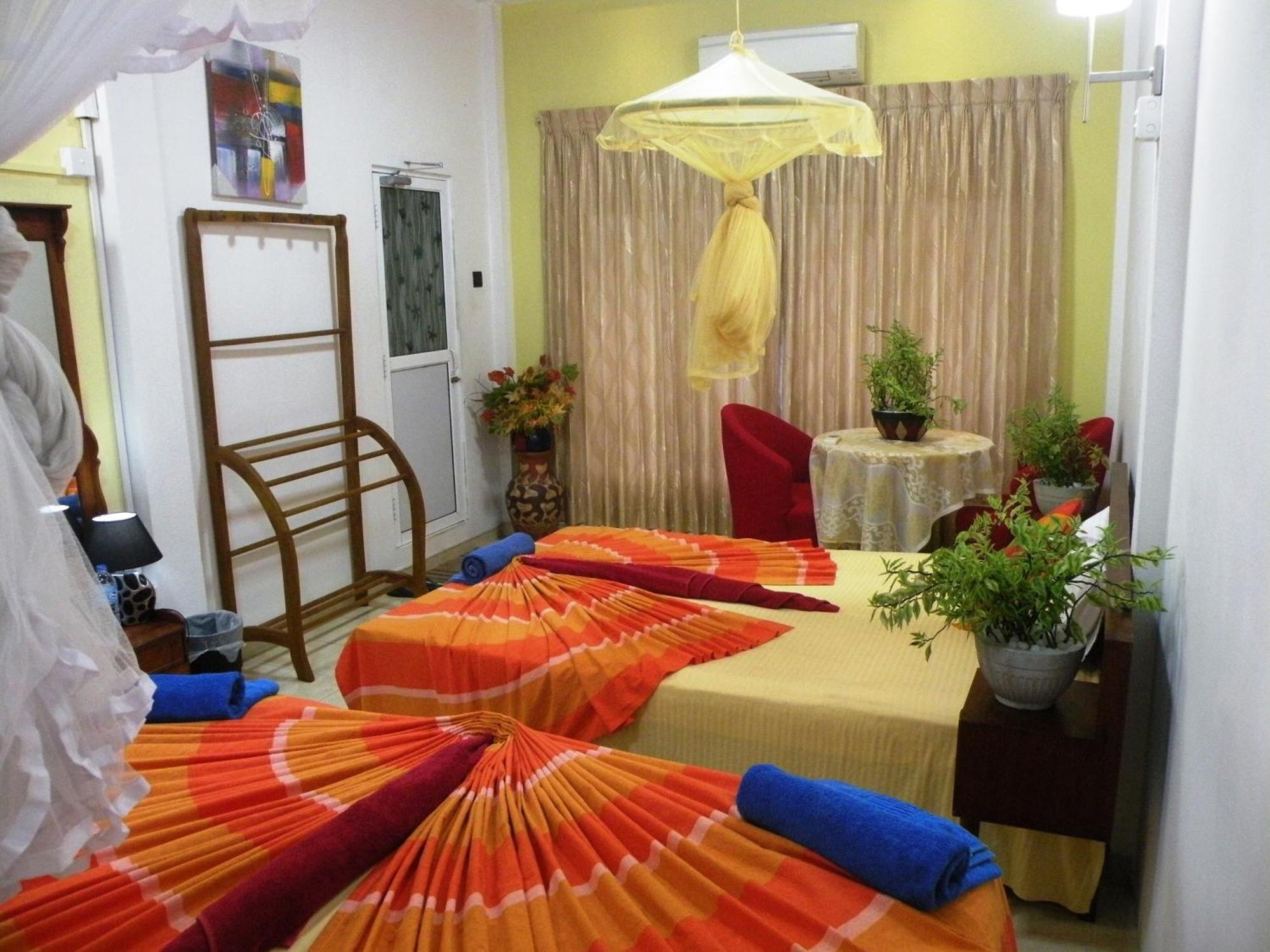 Henderson Airport Residence Negombo Rum bild