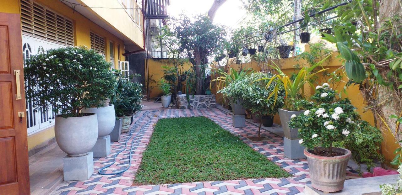 Henderson Airport Residence Negombo Exteriör bild